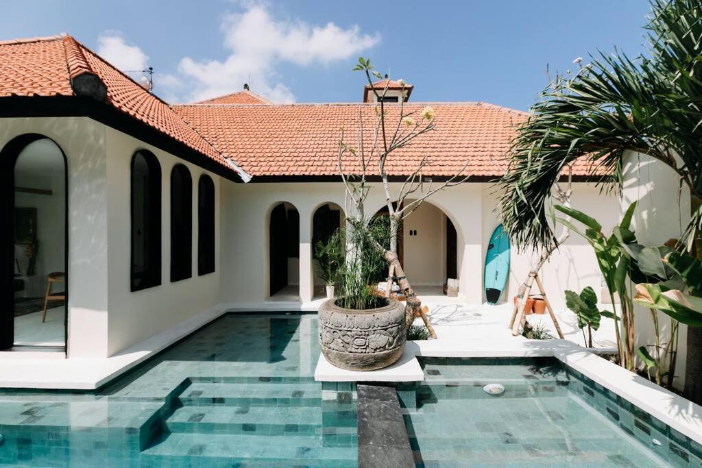 Design Villa Walking Distance To Echo Beach! Canggu  Exterior photo